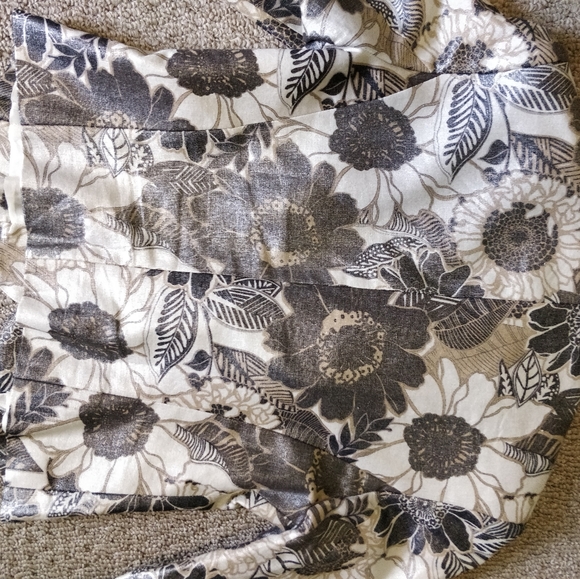 Boho Chic Floral Linen Blazer | size 6 - Picture 13 of 16